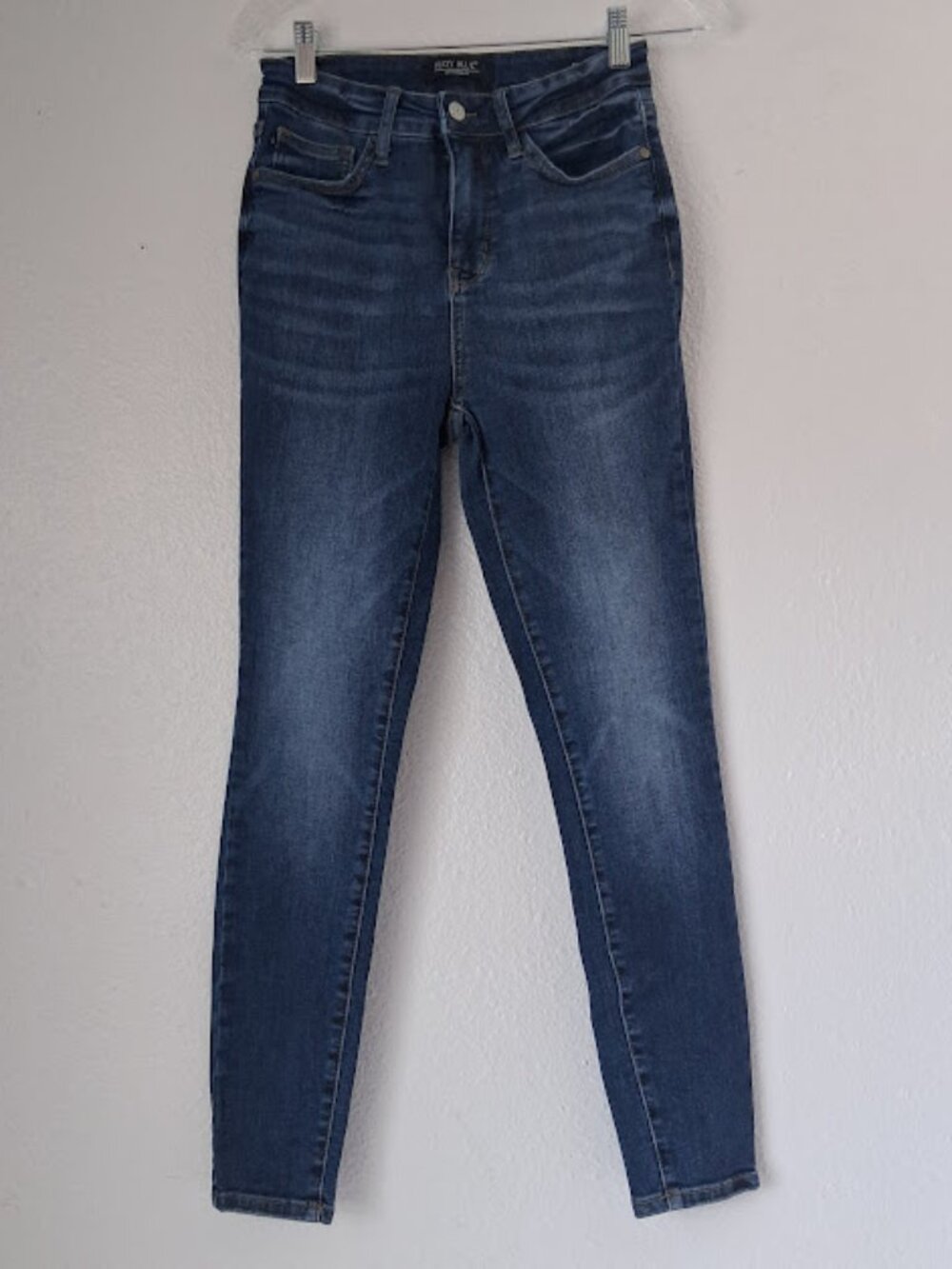 Judy Blue women's size 5/27 Dark Wash Jeans